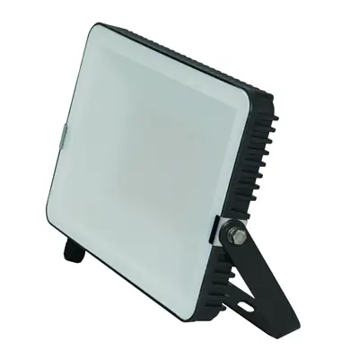 Read more on KSR KSR5316 | Siena CL 50W 4000K 5255lm IP65 LED Floodlight, Black Polycarbonate